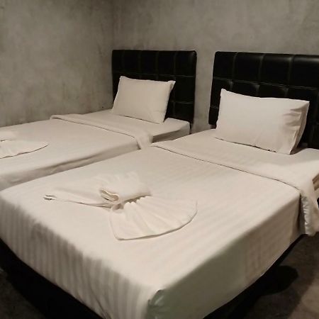 Loftel @ Nakhon Hostel Nakhon Si Thammarat Bagian luar foto