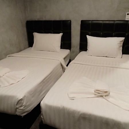 Loftel @ Nakhon Hostel Nakhon Si Thammarat Bagian luar foto