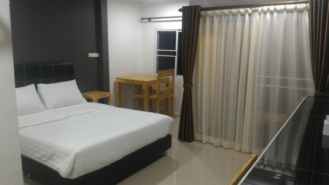Loftel @ Nakhon Hostel Nakhon Si Thammarat Bagian luar foto